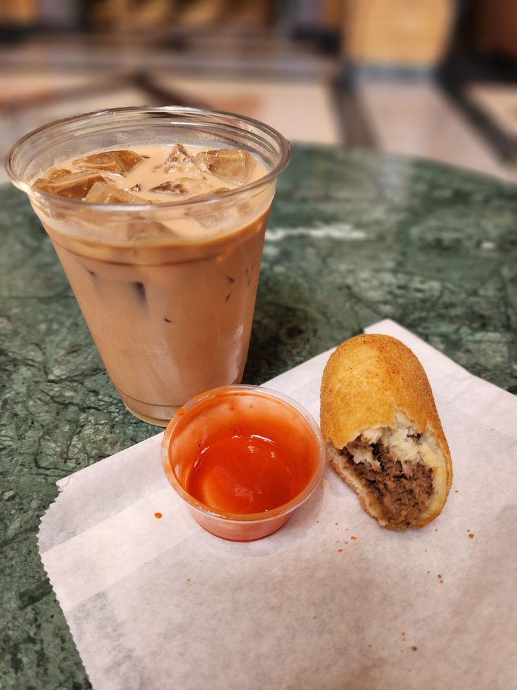 Aquarela Coffee - DTLA photo 4