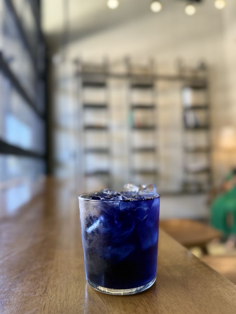 Boxx Coffee Roasters interior